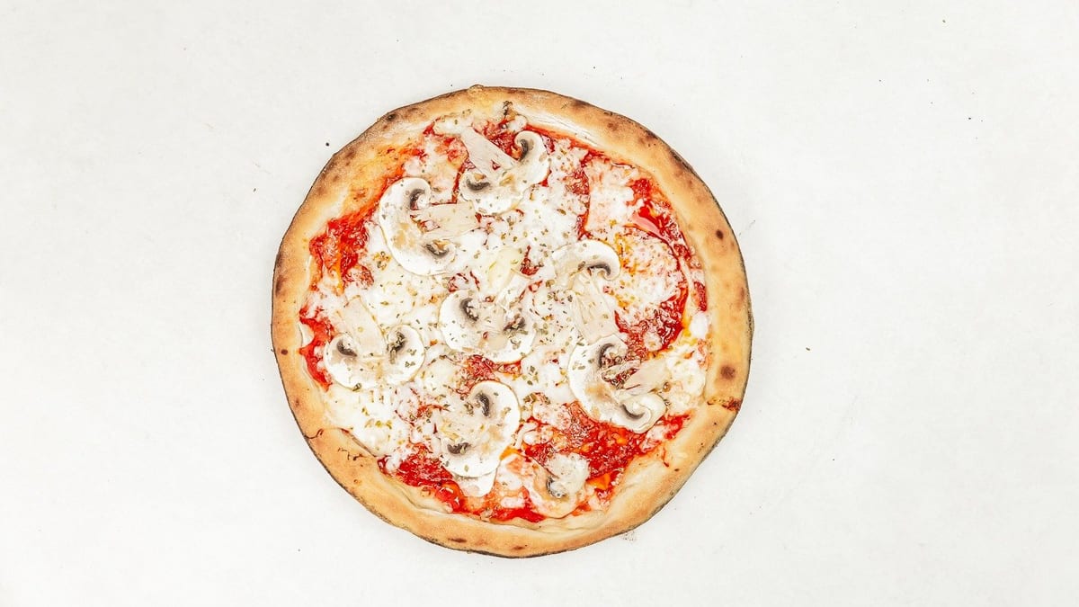 Pizza iz krušne peći